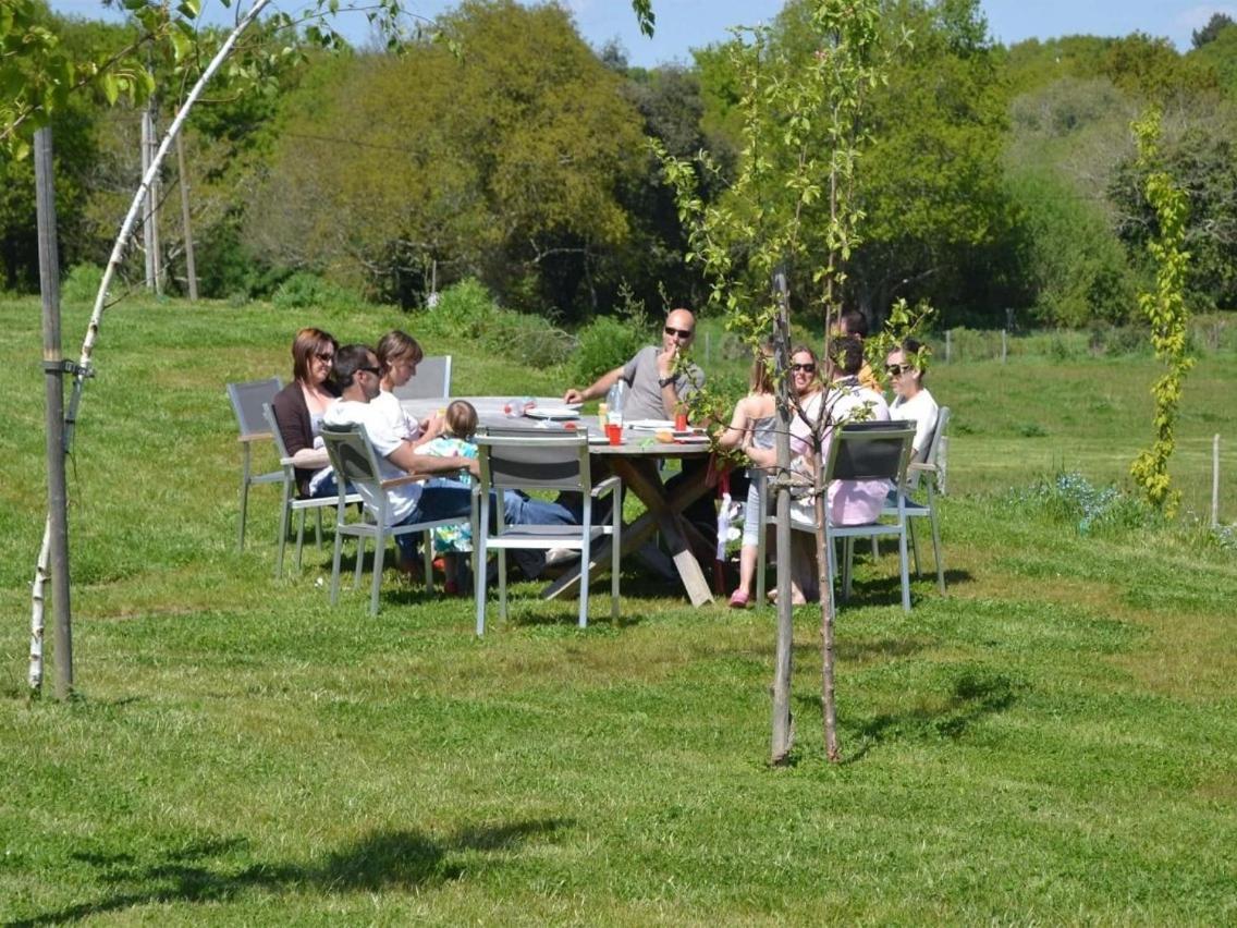 Gites & Tiny Houses Les Hauts De Toulvern Baden Εξωτερικό φωτογραφία